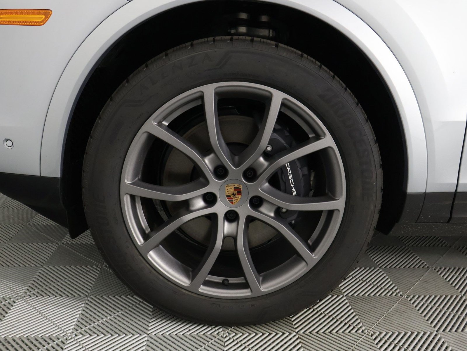 New 2026 Porsche Cayenne AWD/4WD image 16