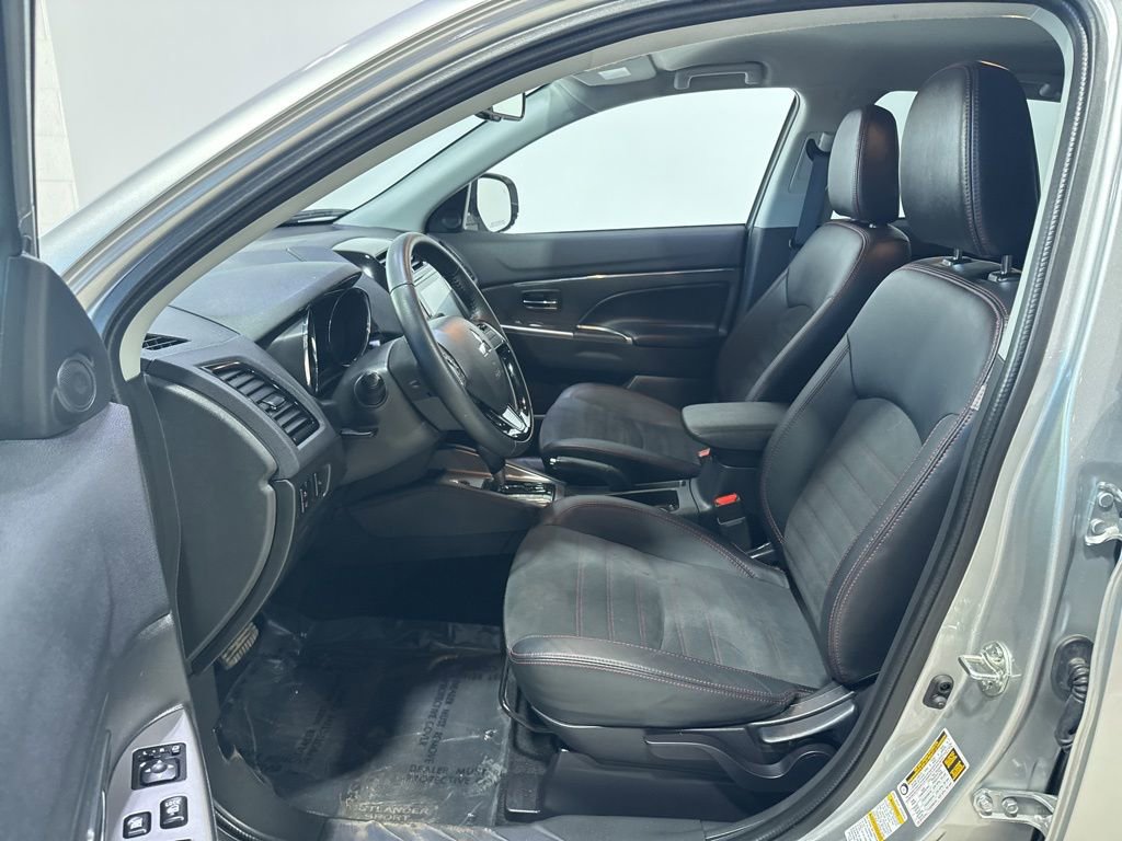Used 2025 Mitsubishi Outlander Sport ES AWD/4WD image 20
