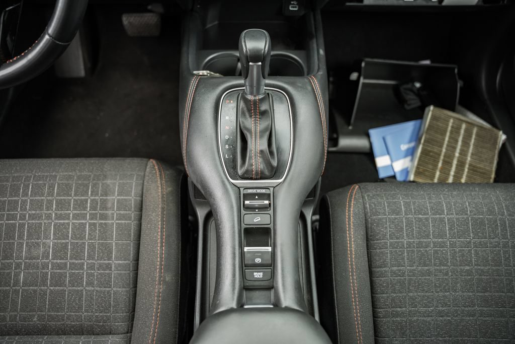 Used 2025 Honda HR-V Sport image 18