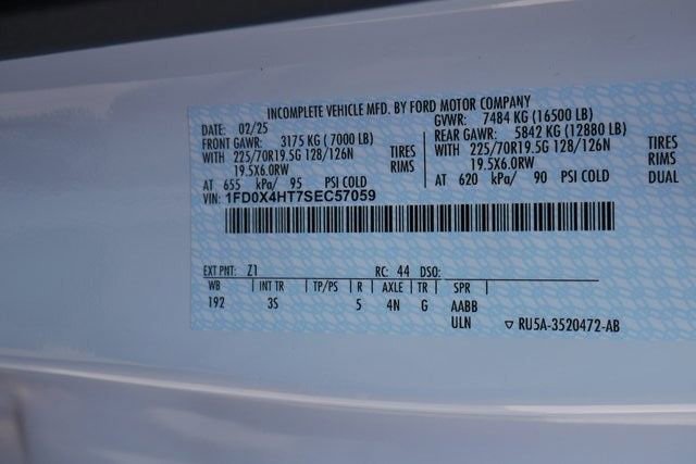 New 2025 Ford F450 XLT w/ XLT Value Package image 24