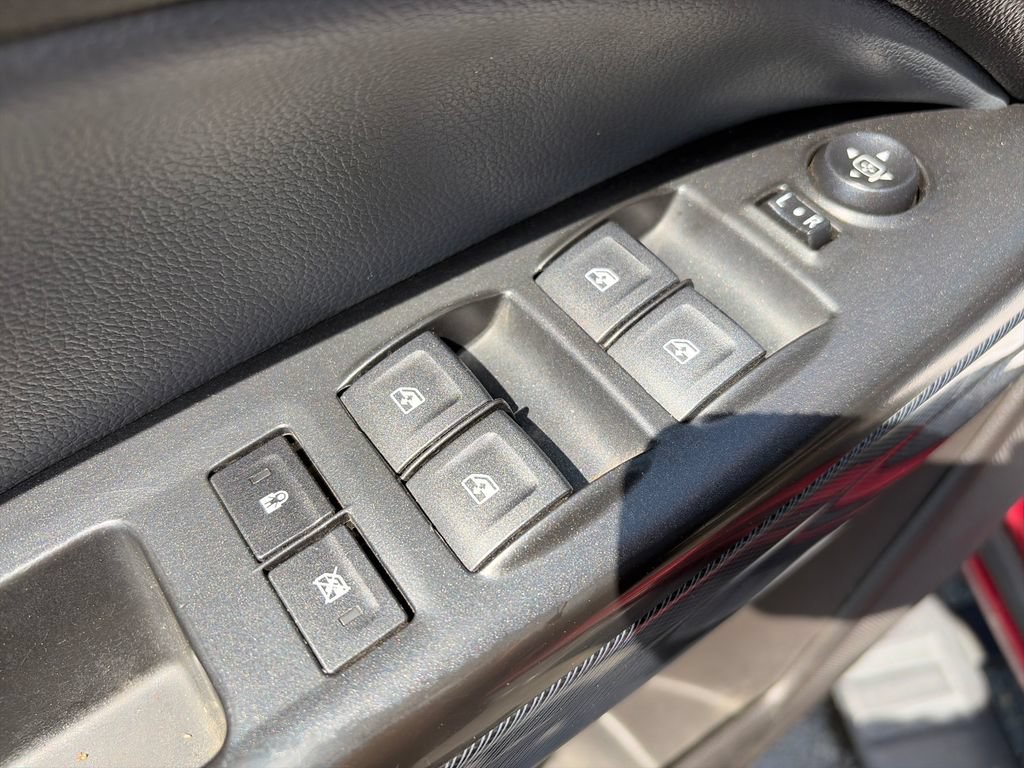 Used 2018 Chevrolet Colorado Z71 AWD/4WD image 17