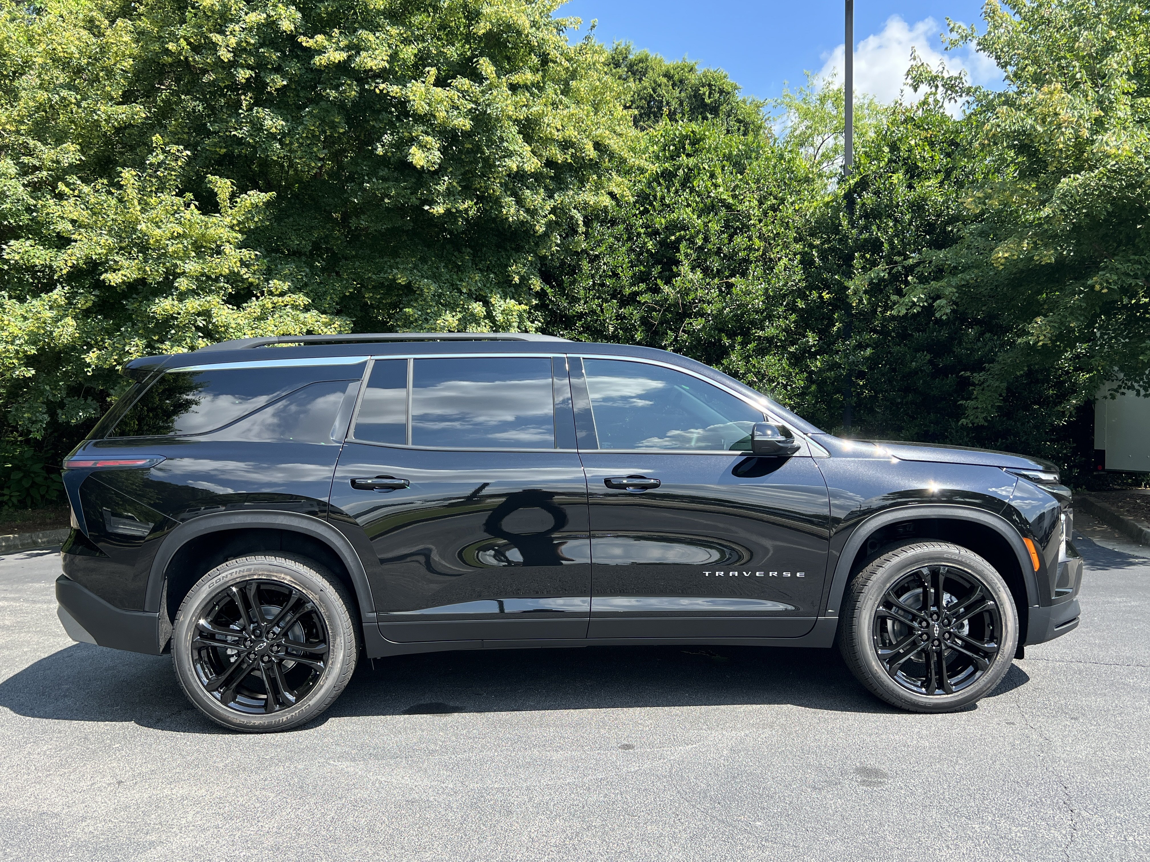 New 2026 Chevrolet Traverse LT FWD image 10