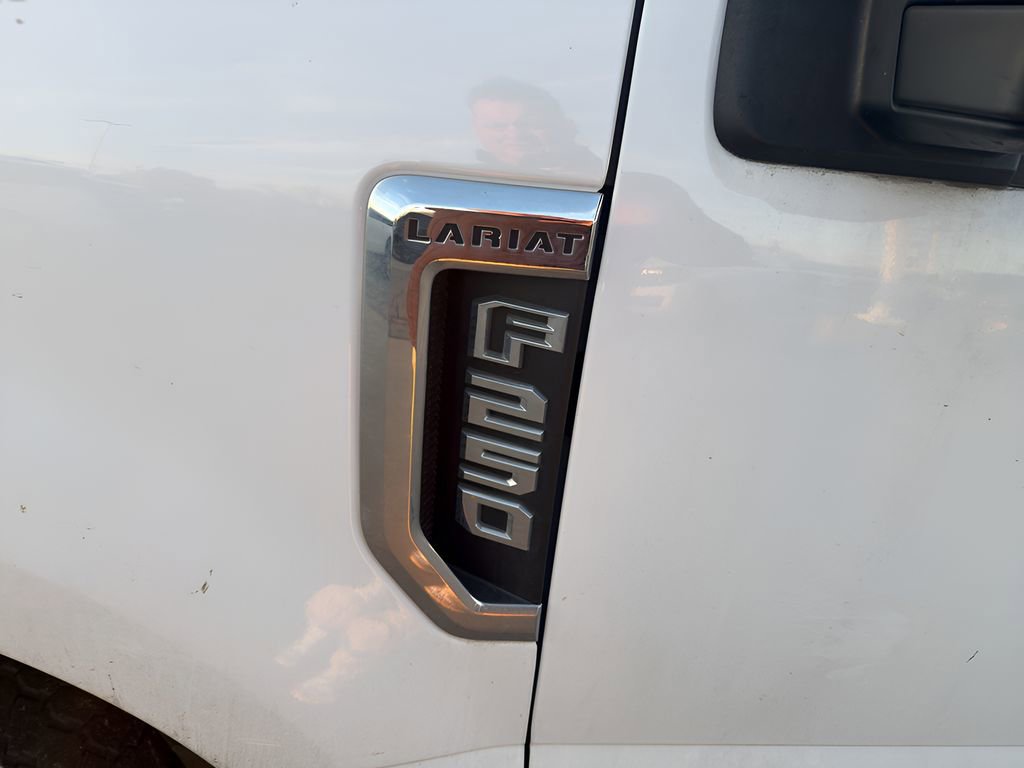 Used 2020 Ford F250 Lariat w/ Lariat Ultimate Package image 9