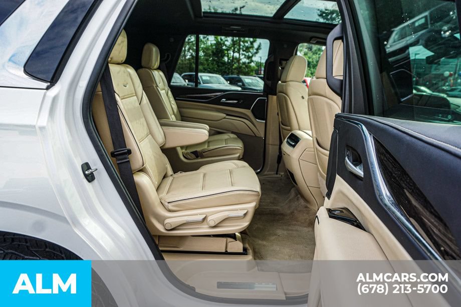 Used 2023 Cadillac Escalade Premium Luxury w/ Performance Package AWD/4WD image 23