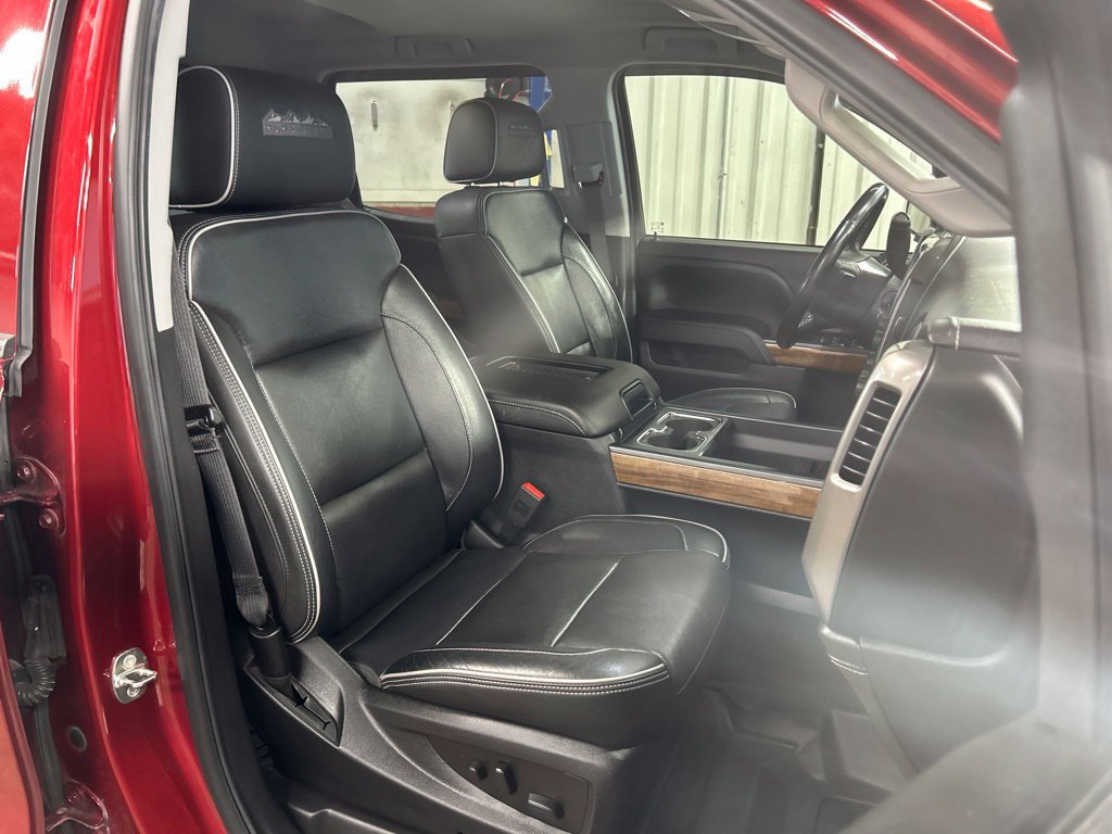 Used 2018 Chevrolet Silverado 1500 High Country AWD/4WD image 48