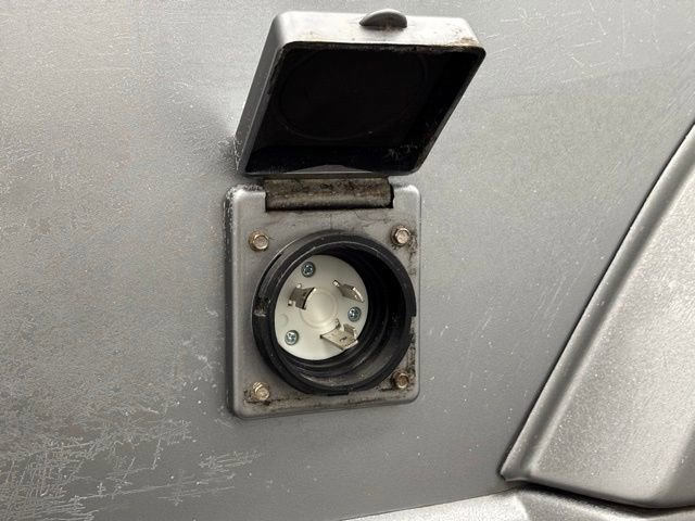 Used 2022 GMC Savana 2500 Mobility w/ Enhanced Convenience Package image 13