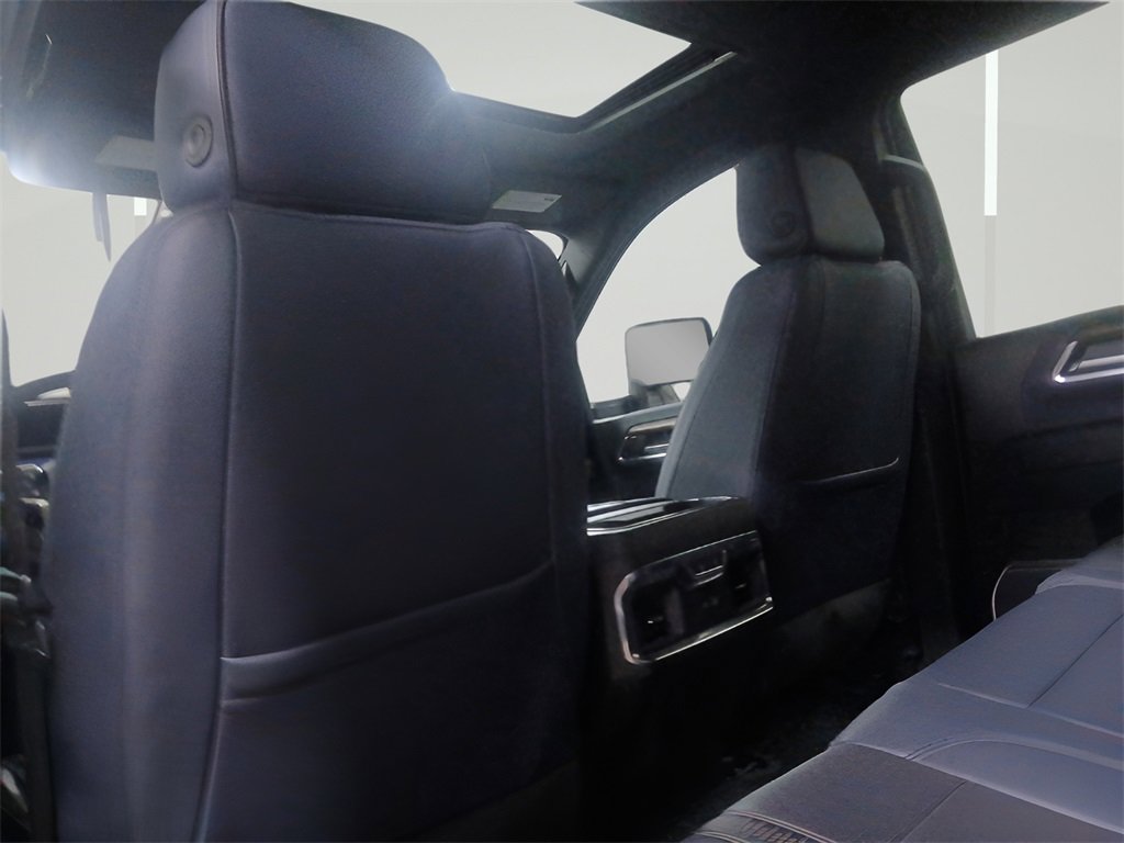 Used 2024 Chevrolet Silverado 2500 High Country w/ High Country Premium Package image 21