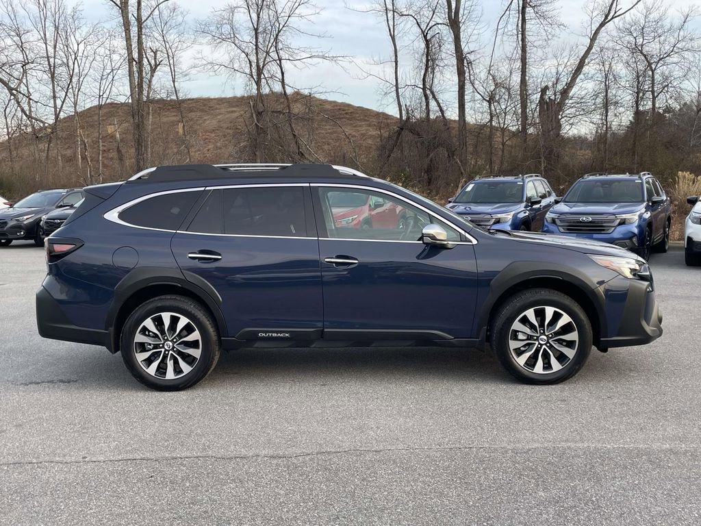 Used 2025 Subaru Outback Touring XT image 28