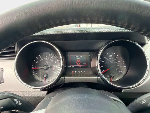 Used 2017 Ford Mustang Premium RWD image 22