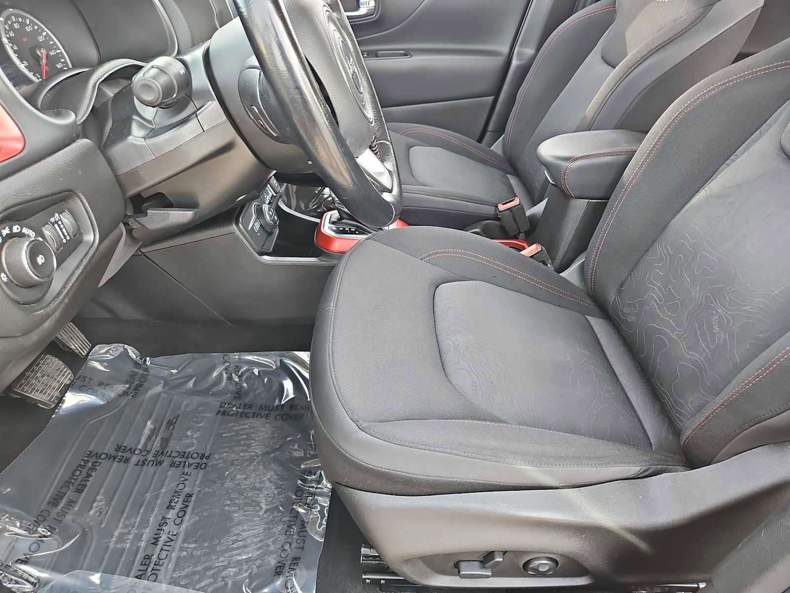 Used 2018 Jeep Renegade Trailhawk w/ Cold Weather Group II image 16