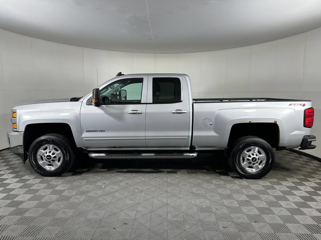 Used 2018 Chevrolet Silverado 2500 LT w/ All Star Edition AWD/4WD image 2