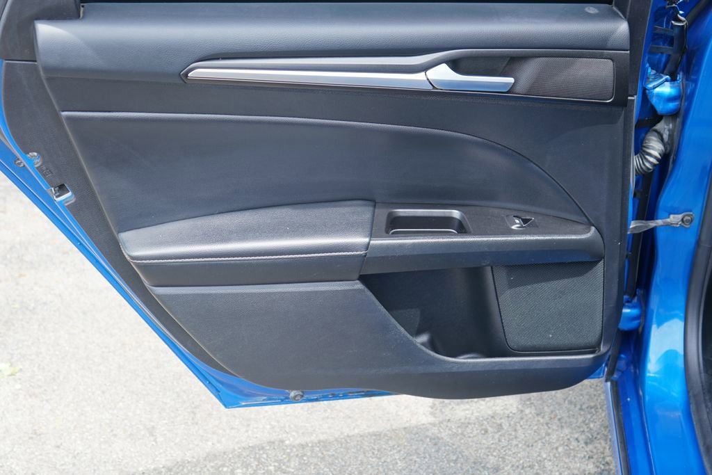 Used 2019 Ford Fusion Titanium AWD/4WD image 28