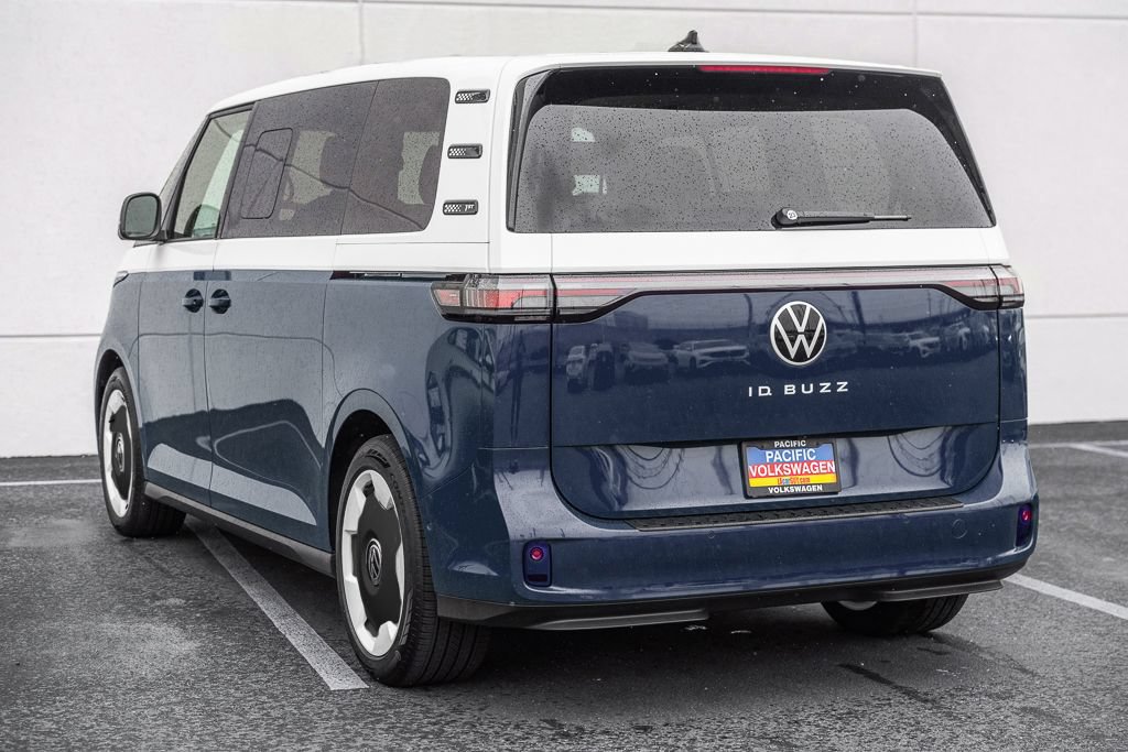 New 2025 Volkswagen ID. Buzz Pro S Plus AWD/4WD image 4