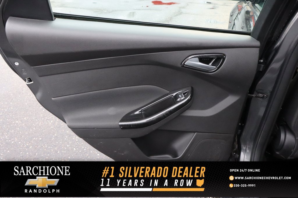 Used 2018 Ford Focus ST image 25