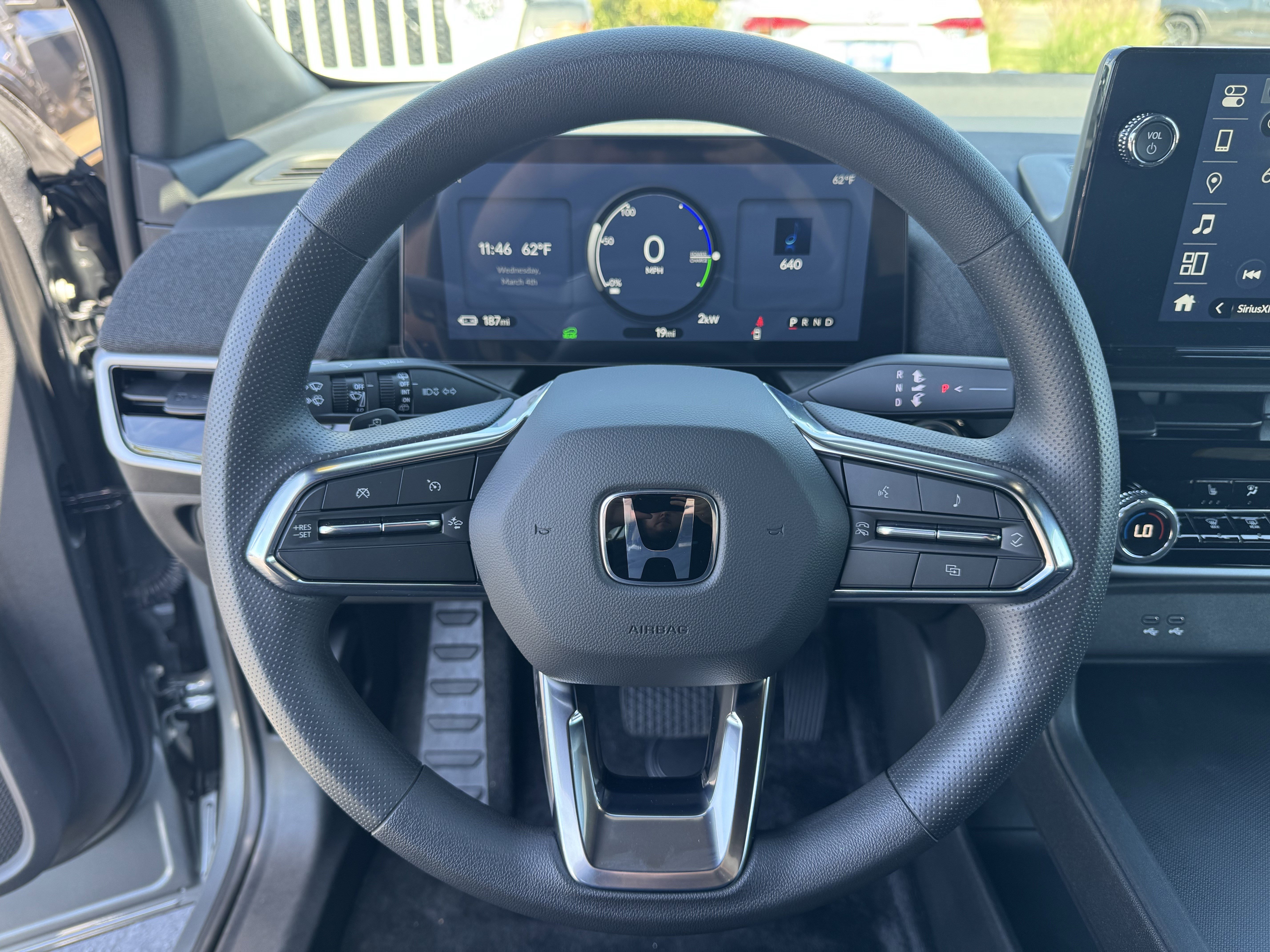 Used 2025 Honda Prologue EX image 18