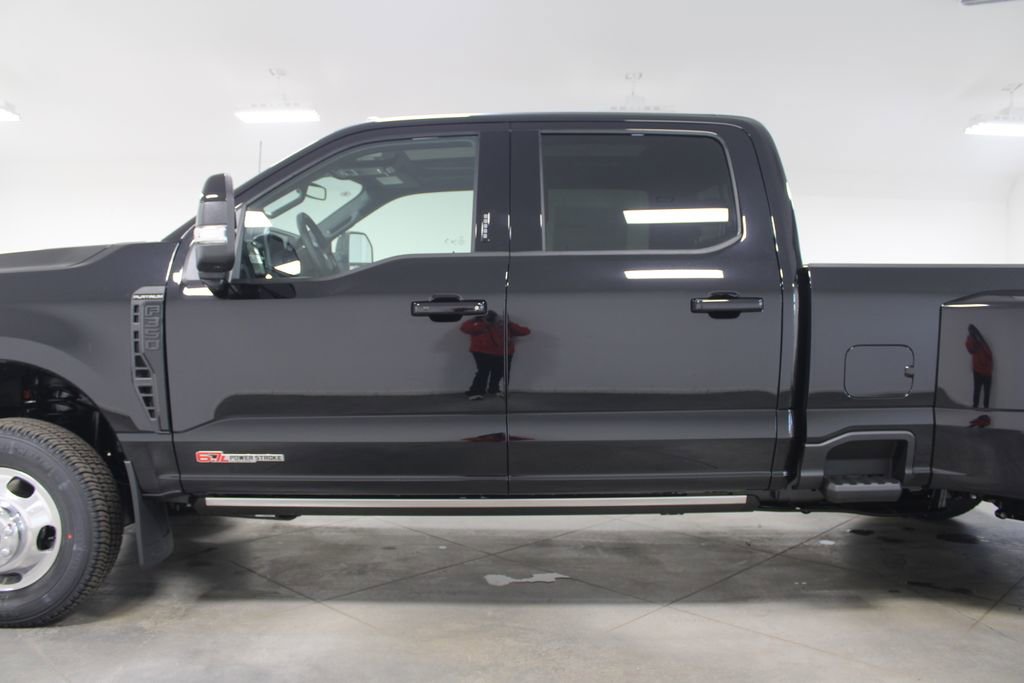 New 2026 Ford F350 4x4 Crew Cab DRW Super Duty image 5