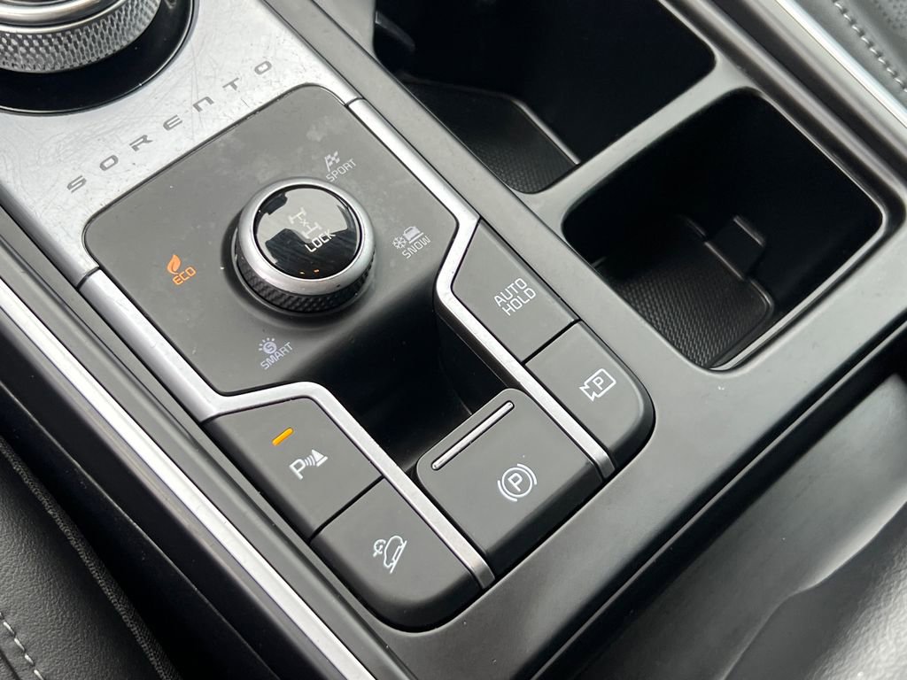 Used 2023 Kia Sorento EX image 23