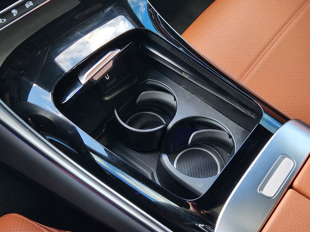 Used 2026 Mercedes-Benz GLC 350e 4MATIC image 17