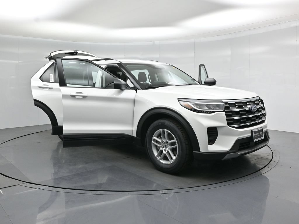 New 2026 Ford Explorer Active RWD image 30