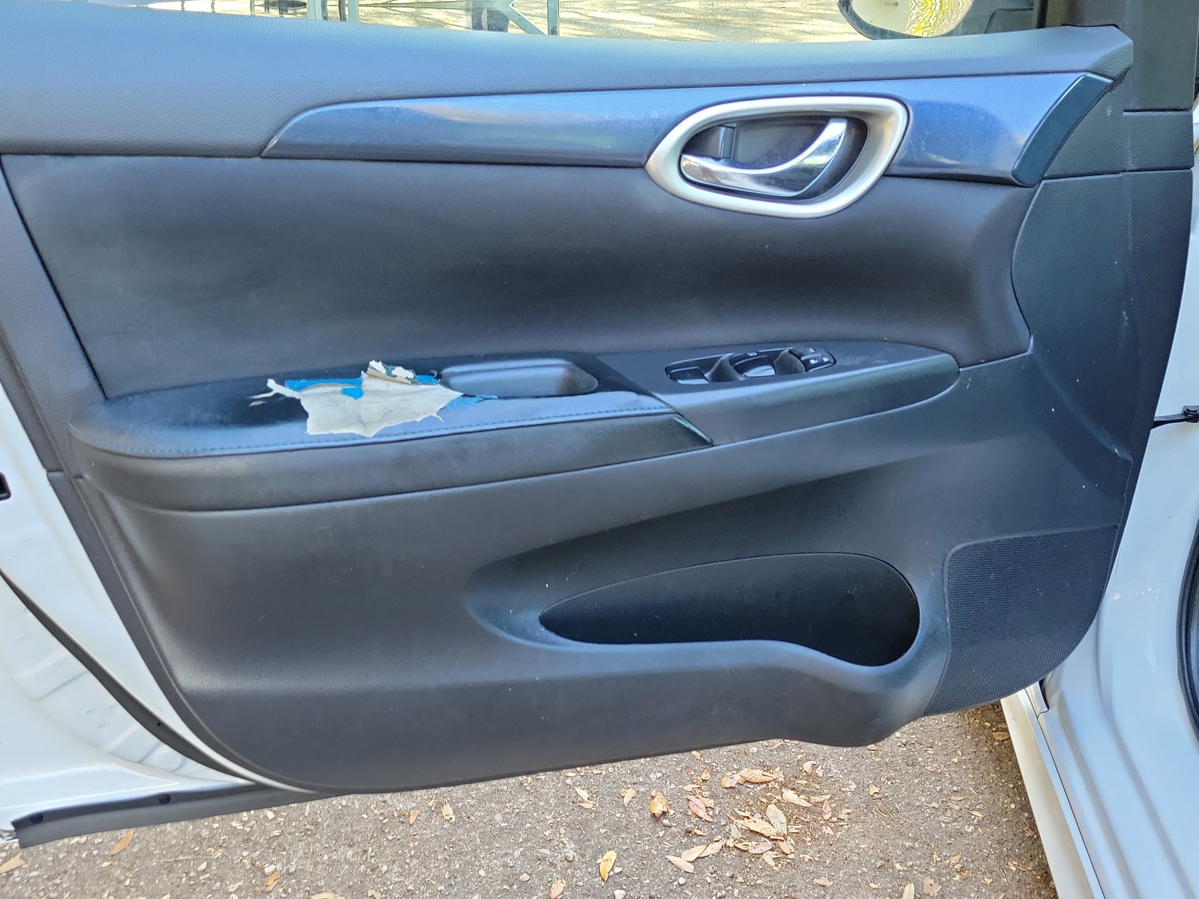 Used 2018 Nissan Sentra SR FWD image 17