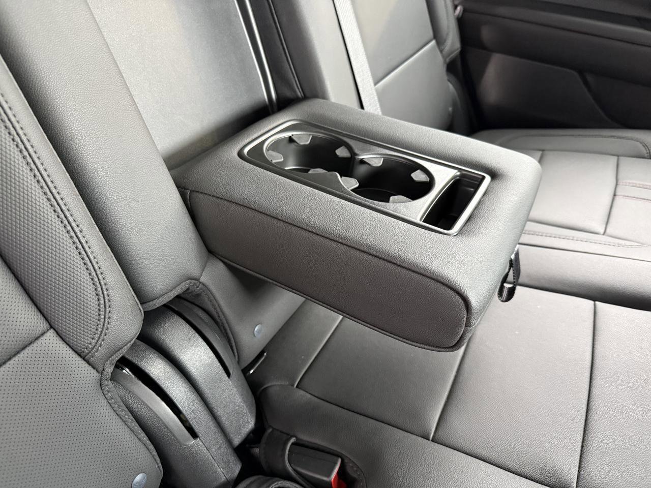 Used 2024 Chevrolet Tahoe RST AWD/4WD image 34