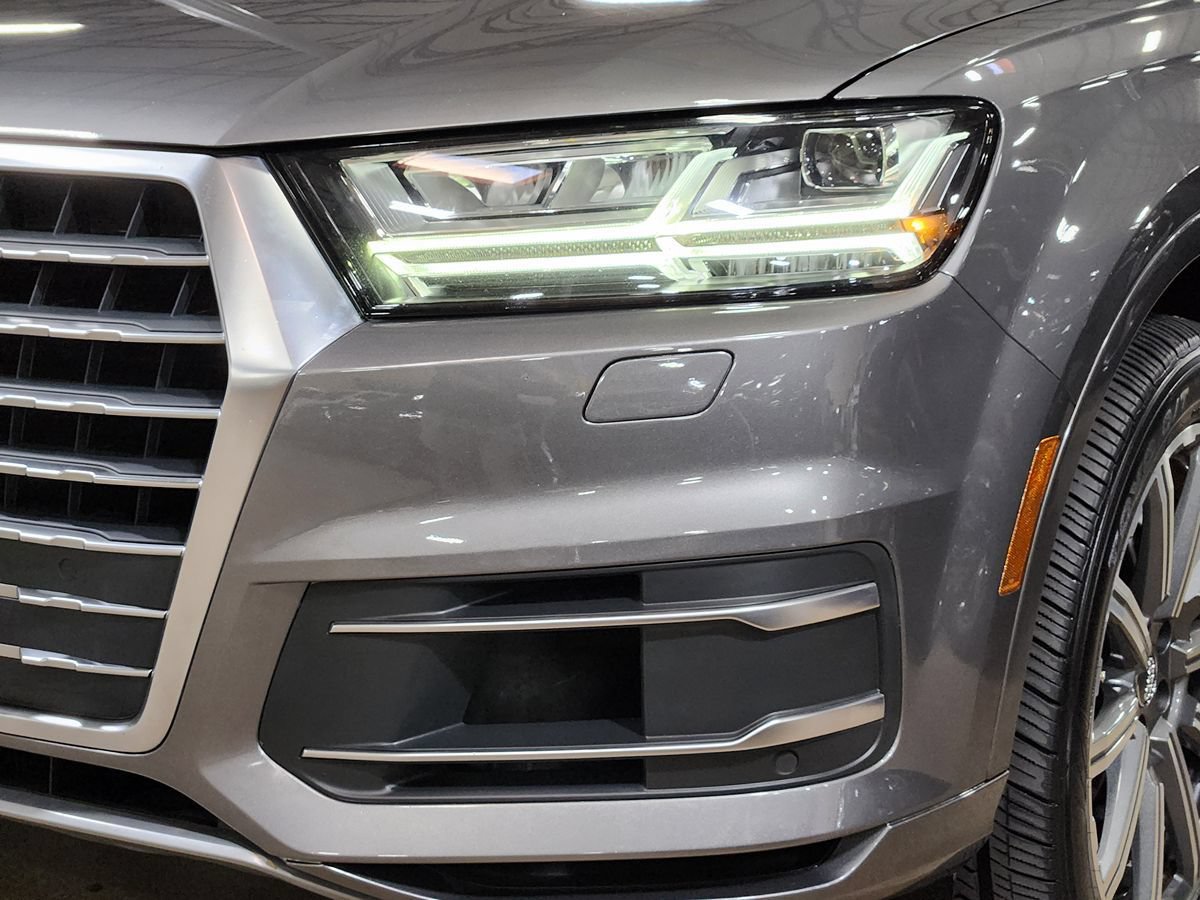 Used 2018 Audi Q7 3.0T Premium Plus w/ Premium Plus Package AWD/4WD image 14