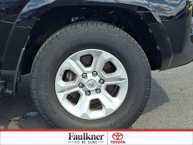 Certified 2016 Toyota 4Runner SR5 AWD/4WD image 8
