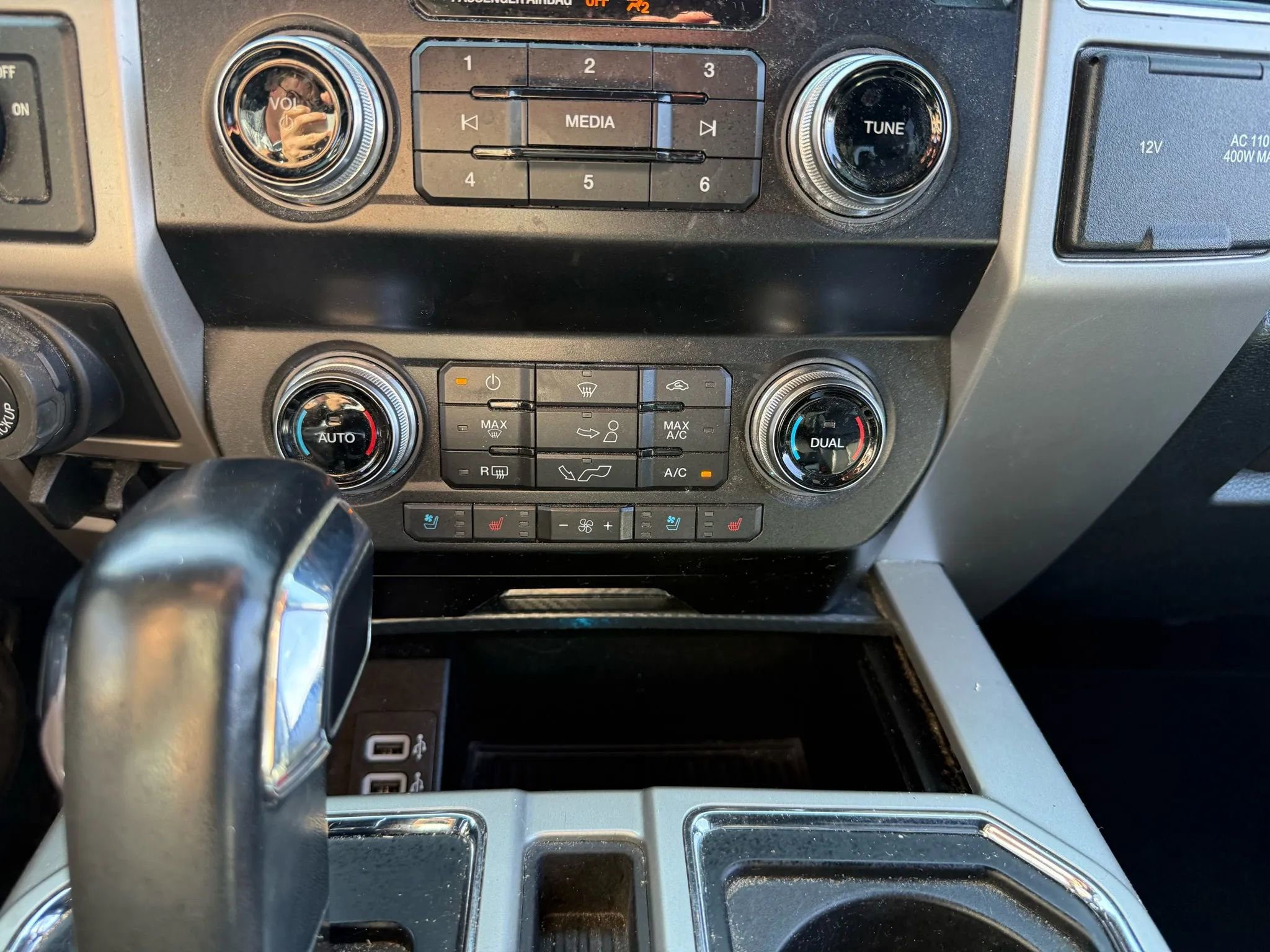 Used 2020 Ford F150 Lariat w/ Equipment Group 502A Luxury image 33