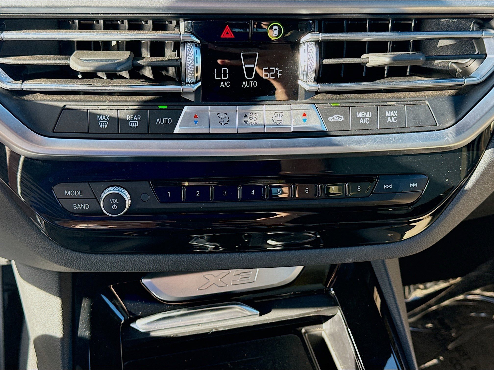 Used 2024 BMW X3 sDrive30i w/ Convenience Package w/ZPA image 13