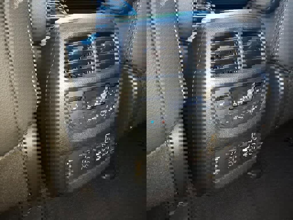 Certified 2022 Honda Pilot Touring image 12