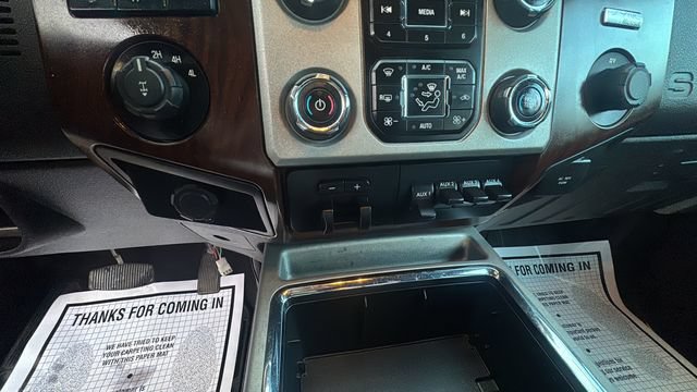 Used 2014 Ford F250 Lariat w/ Lariat Interior Package AWD/4WD image 18