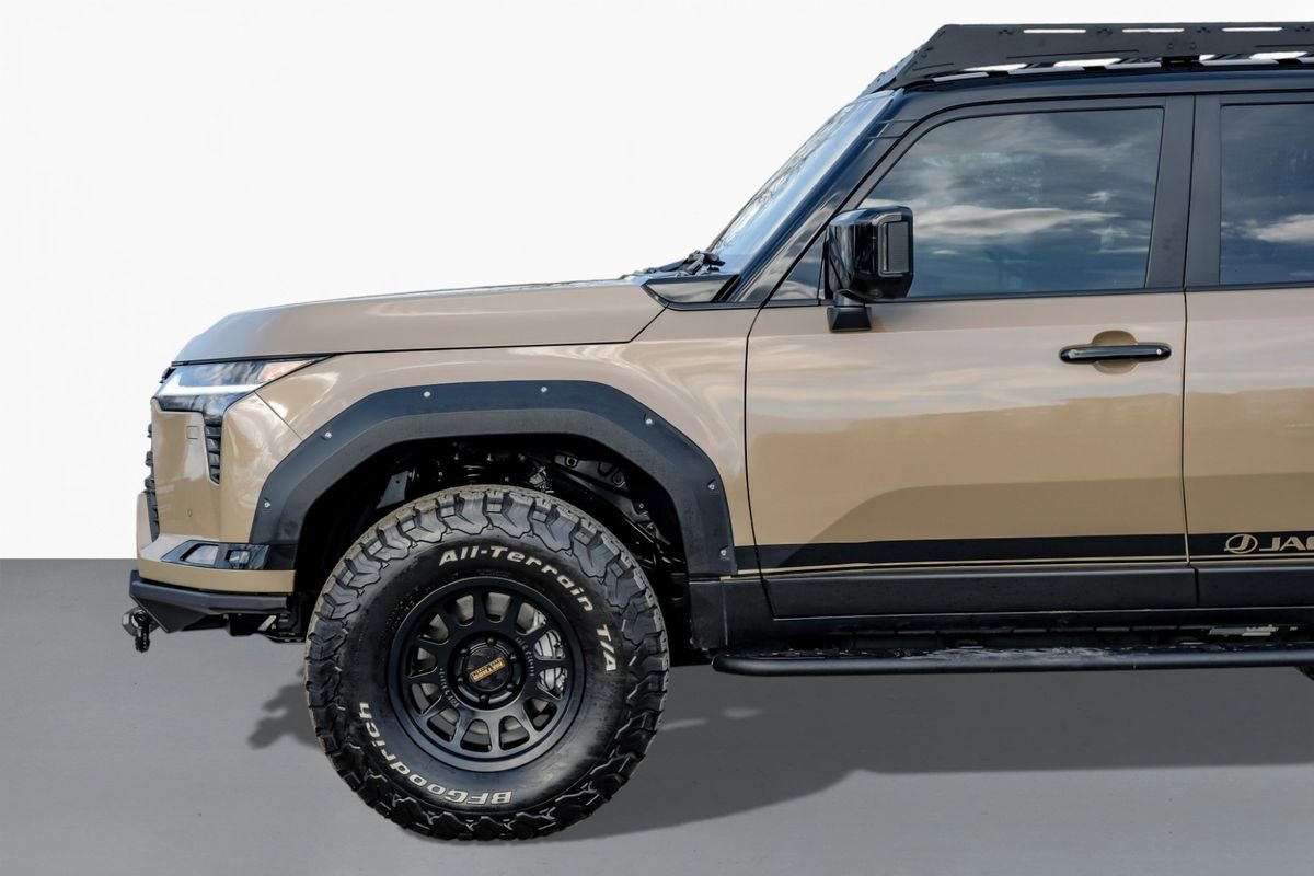 Used 2025 Lexus GX 550 image 10