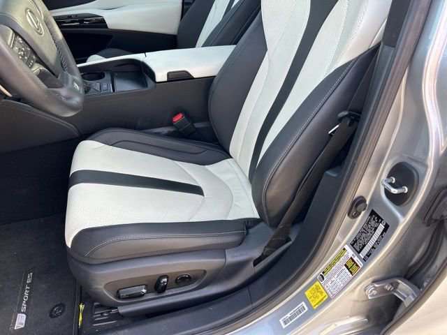 Used 2023 Lexus ES 350 F Sport w/ Accessory Package (Z2) FWD image 12