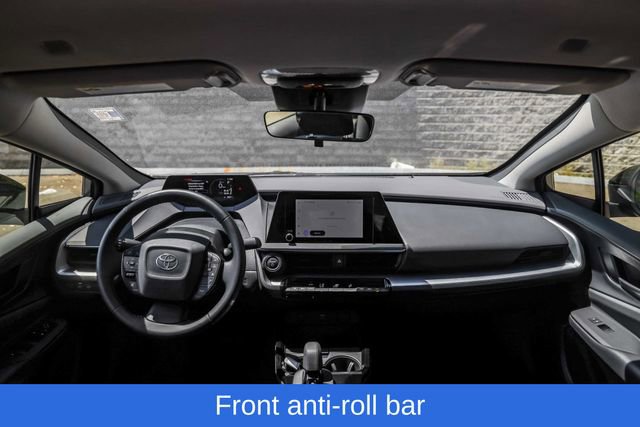 Certified 2025 Toyota Prius LE FWD image 31