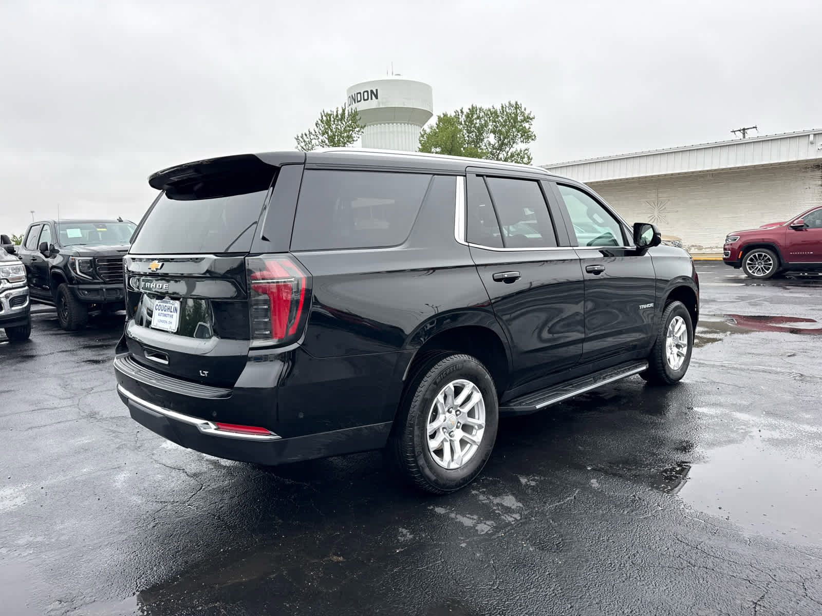 Used 2025 Chevrolet Tahoe LT AWD/4WD image 5