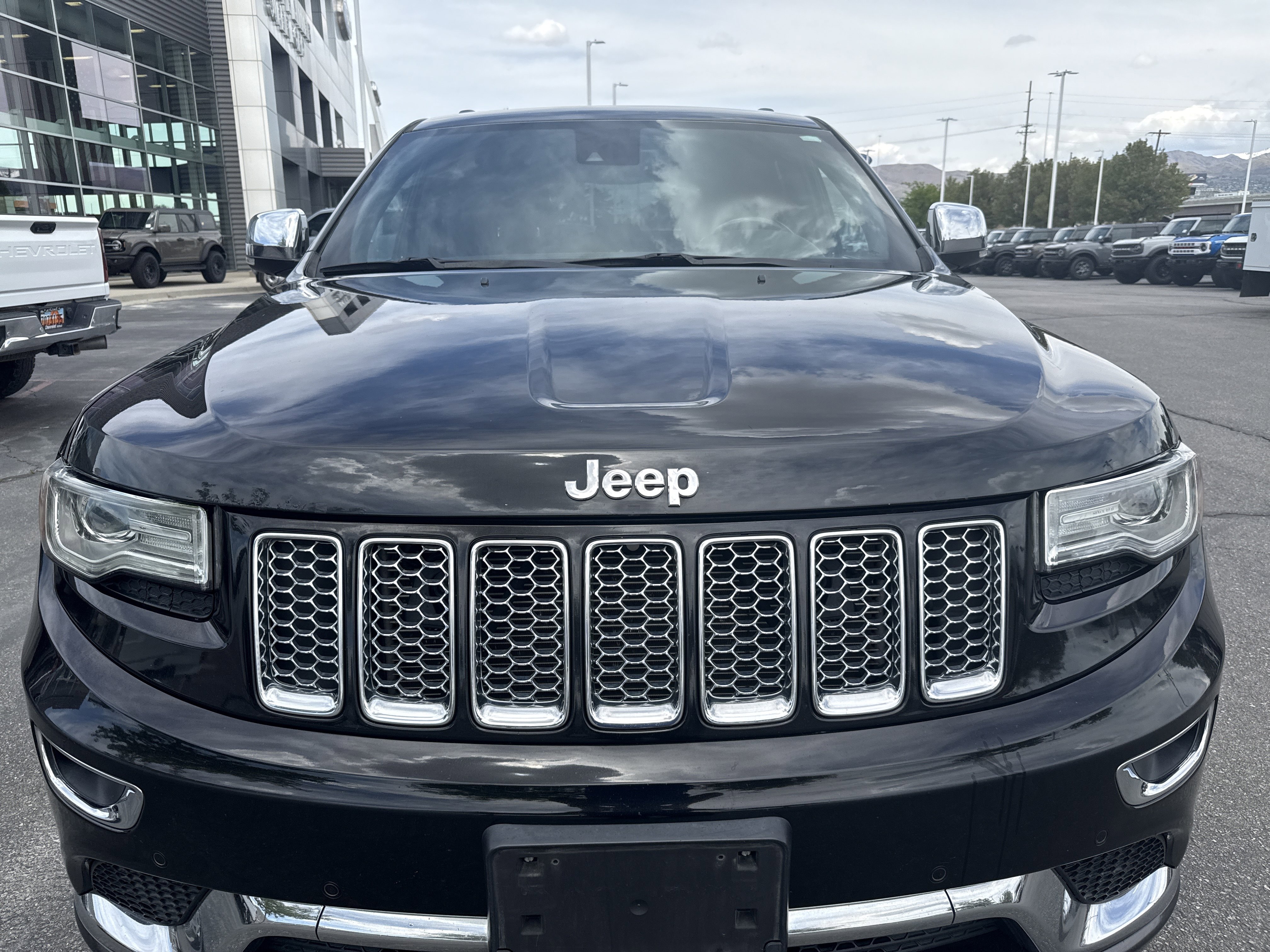 Used 2015 Jeep Grand Cherokee Summit AWD/4WD image 8