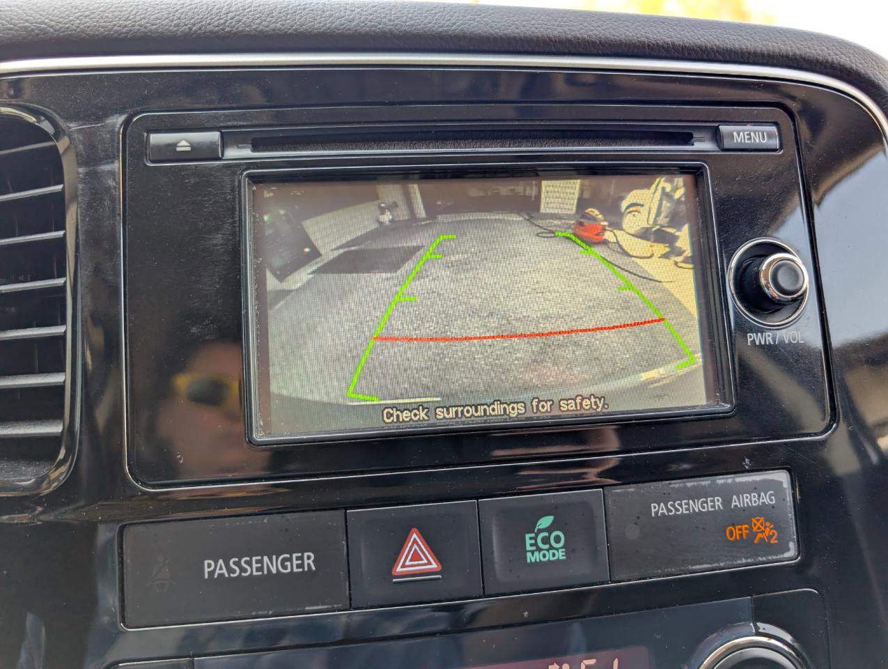 Used 2015 Mitsubishi Outlander SE image 17