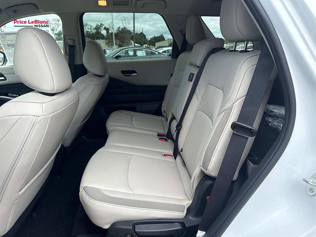 New 2026 Nissan Pathfinder SL FWD image 7