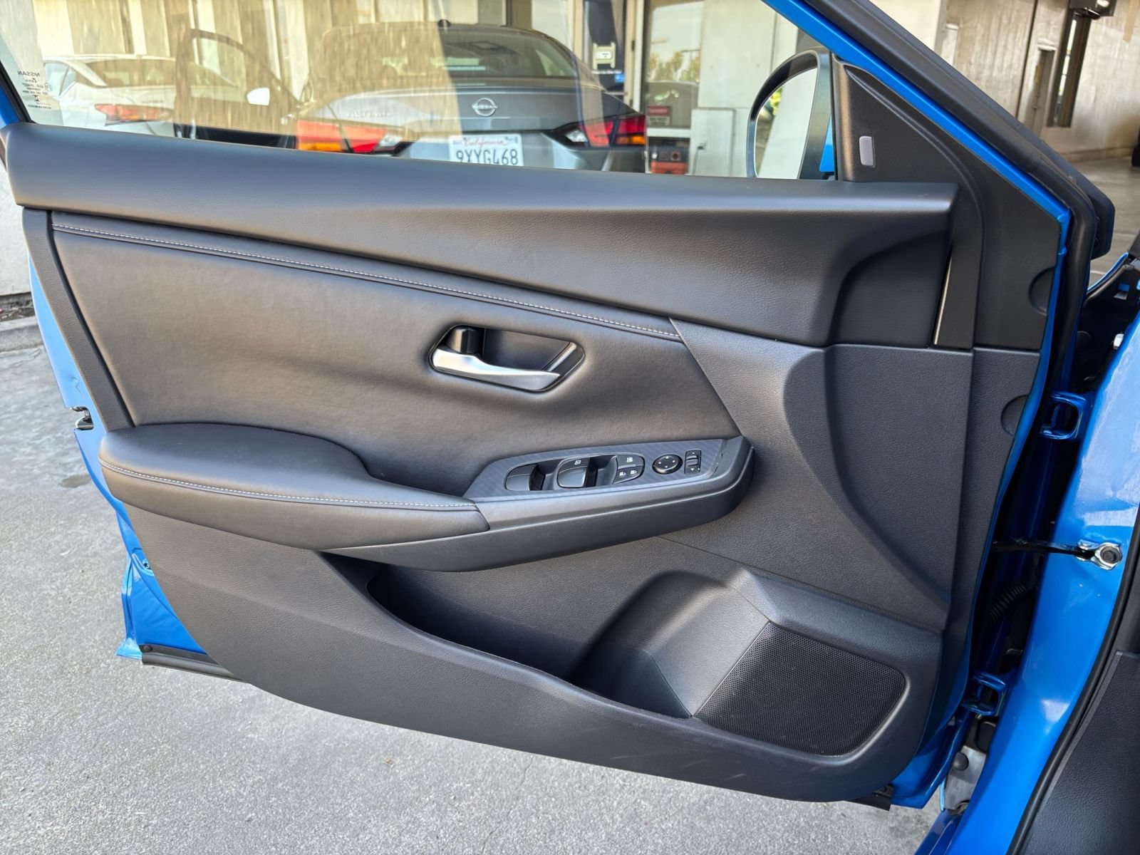 Used 2025 Nissan Sentra SV FWD image 18