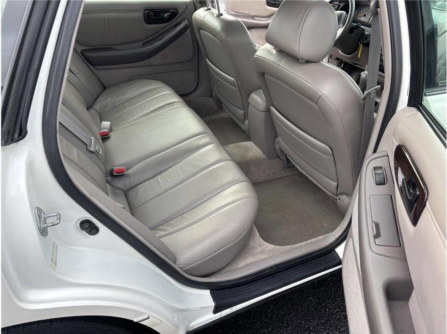 Used 1999 Toyota Avalon XLS FWD image 13