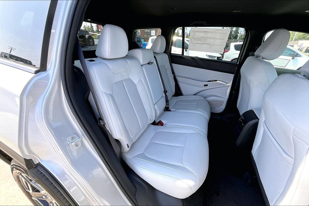 New 2026 Jeep Cherokee Laredo AWD/4WD image 18