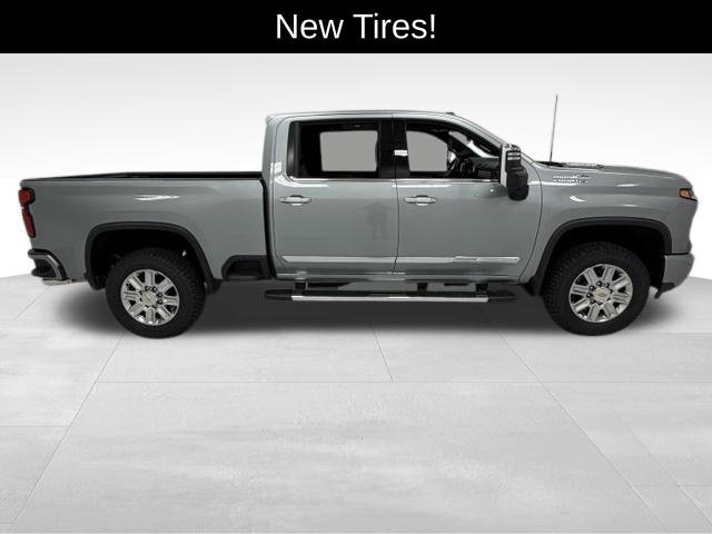 Certified 2026 Chevrolet Silverado 3500 High Country w/ High Country Premium Package AWD/4WD image 5