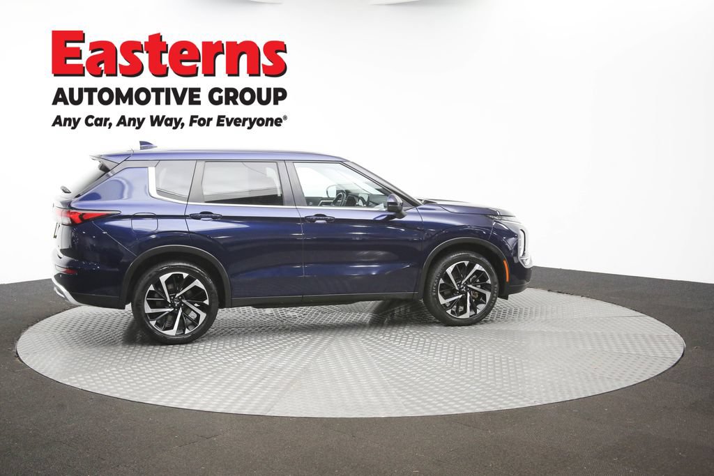 Used 2024 Mitsubishi Outlander SE FWD image 42