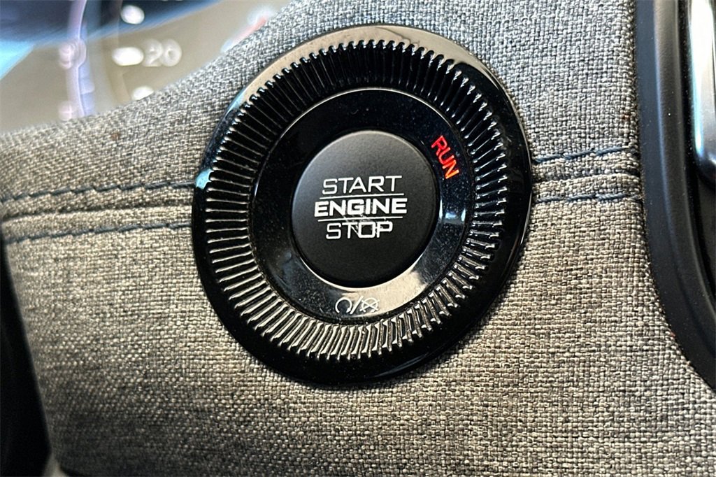 Used 2023 Jeep Compass Sport image 22