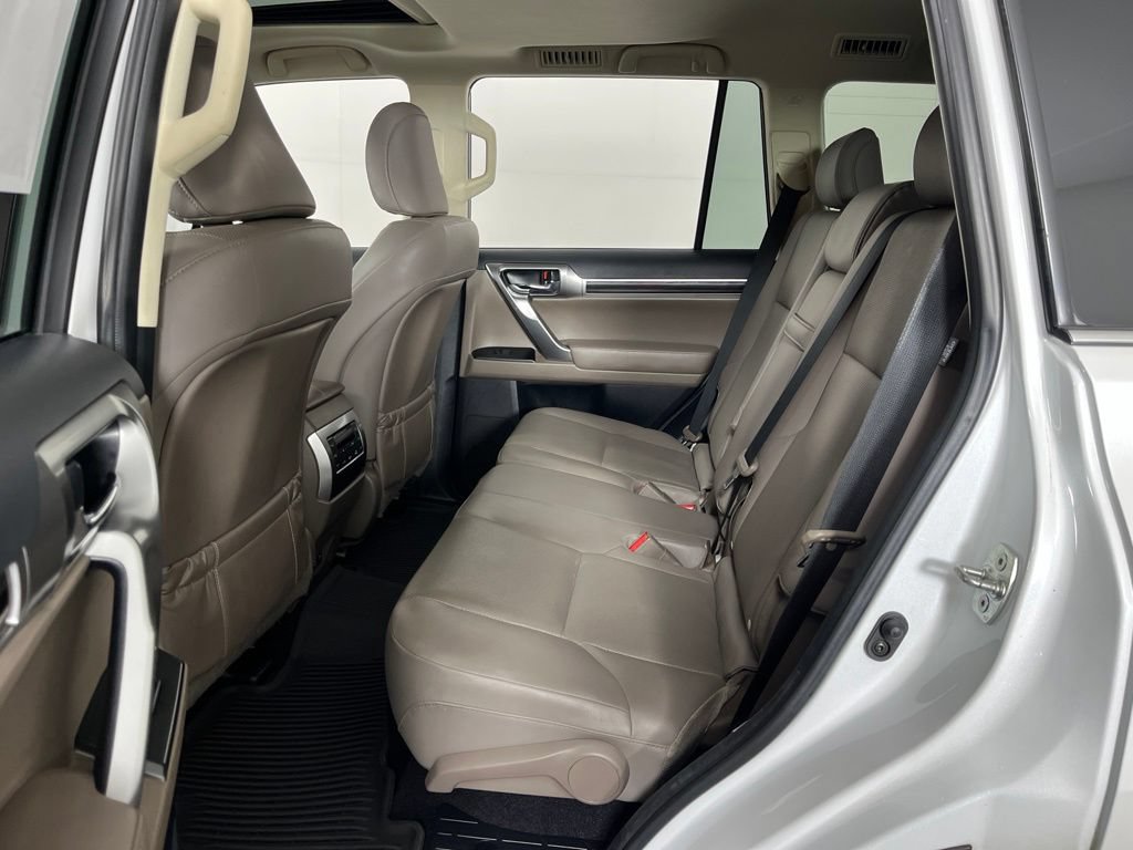 Used 2023 Lexus GX 460 Premium w/ Premium Package AWD/4WD image 24
