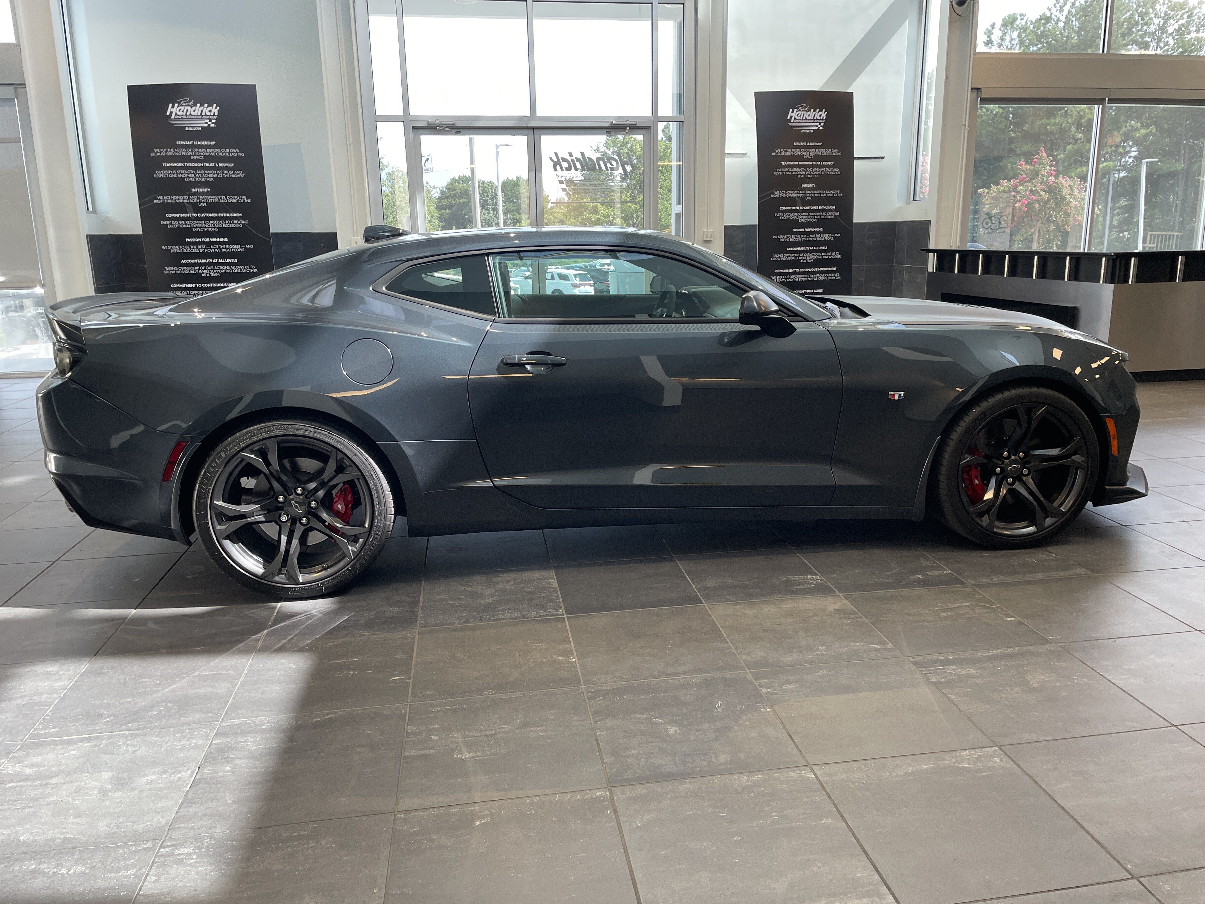 Used 2023 Chevrolet Camaro SS RWD image 13