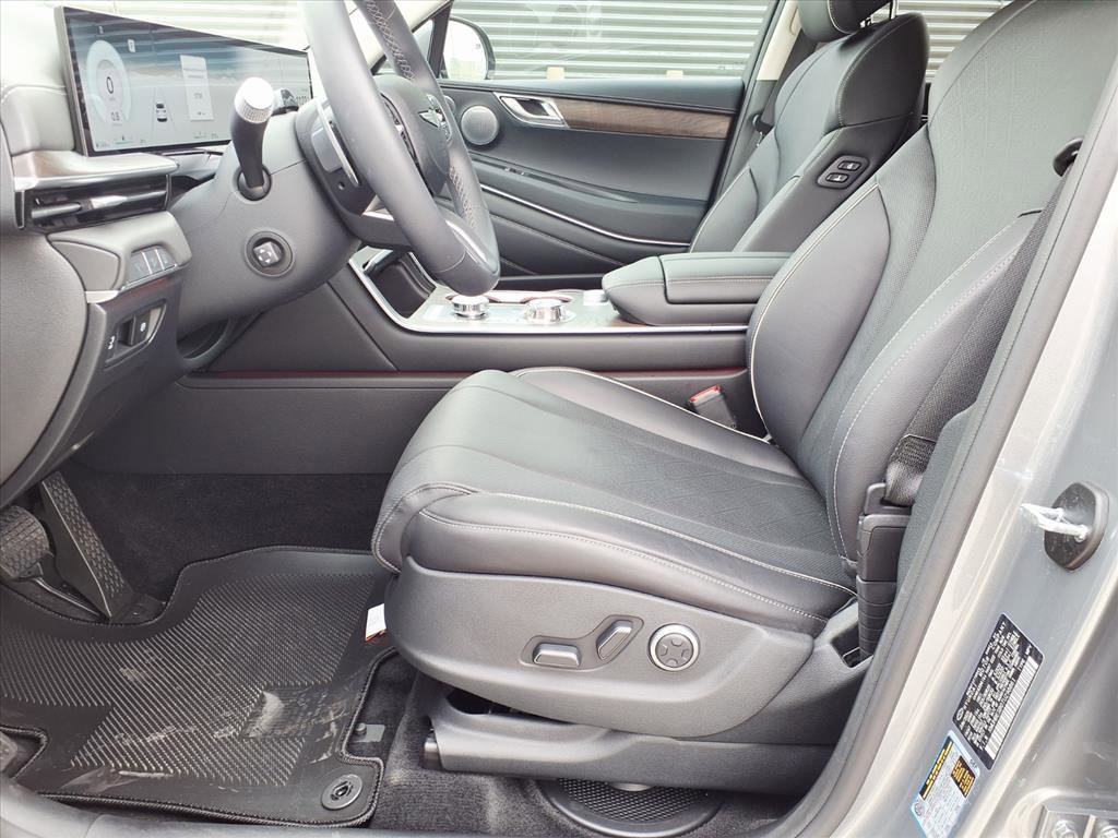 Certified 2026 Genesis GV80 2.5T Advanced image 23