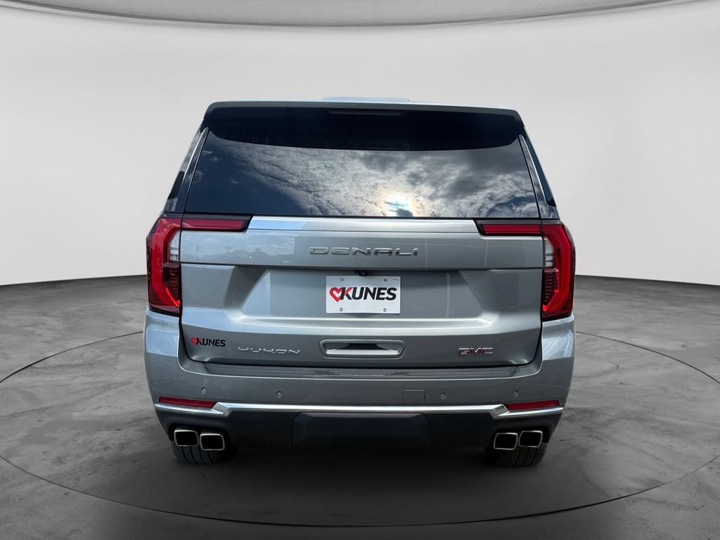Used 2025 GMC Yukon Denali AWD/4WD image 8