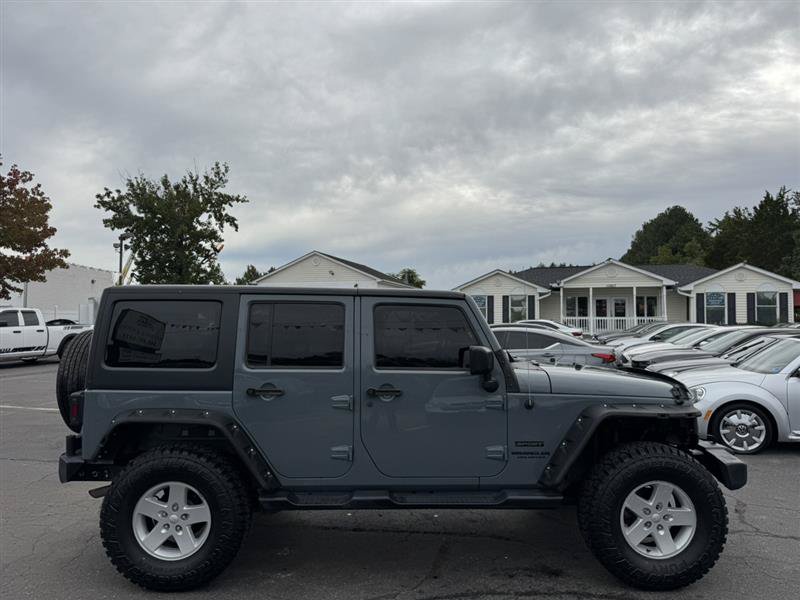 Used 2015 Jeep Wrangler Unlimited Sport w/ Quick Order Package 23S AWD/4WD image 9