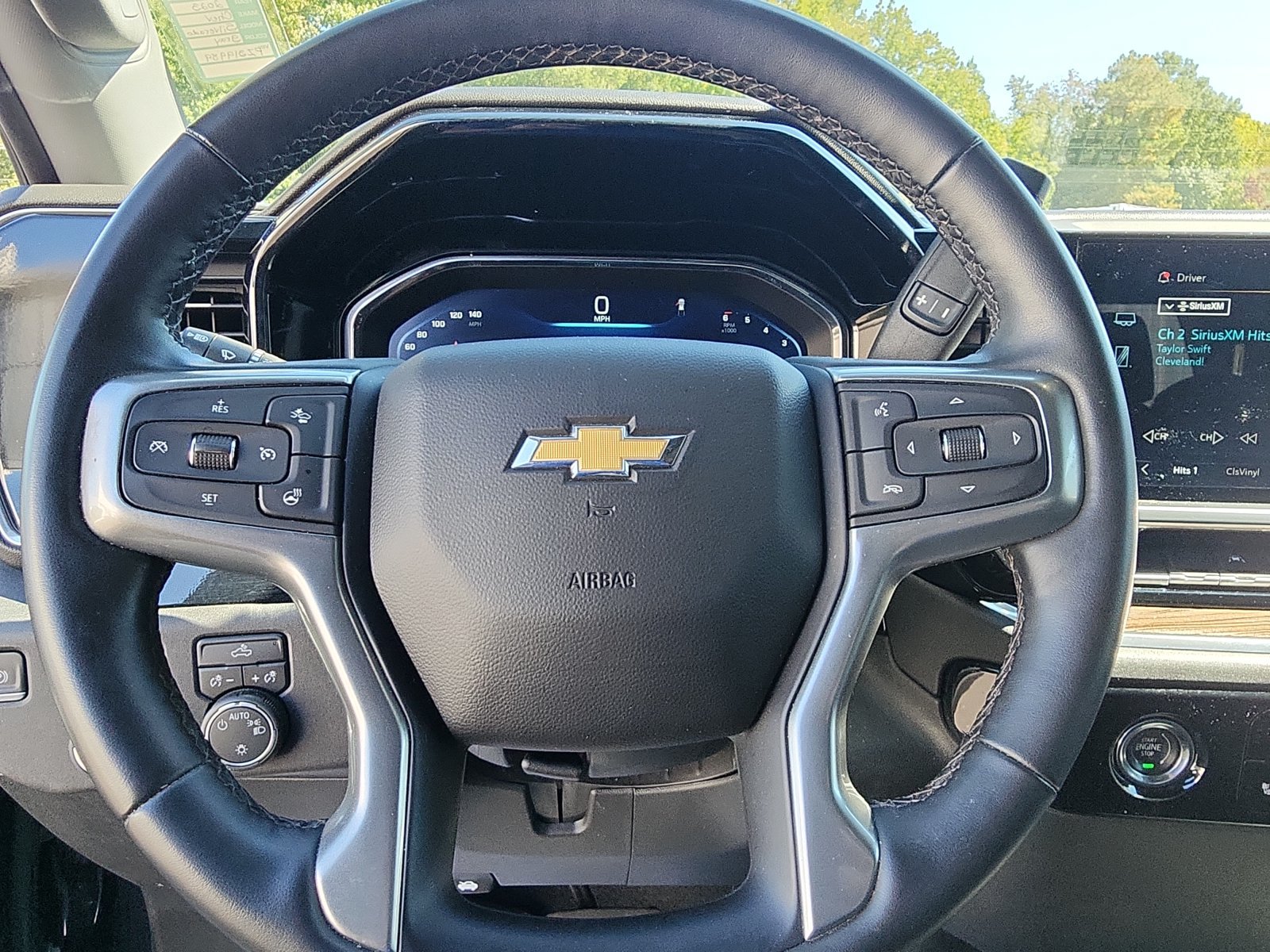 Used 2023 Chevrolet Silverado 1500 LT AWD/4WD image 15